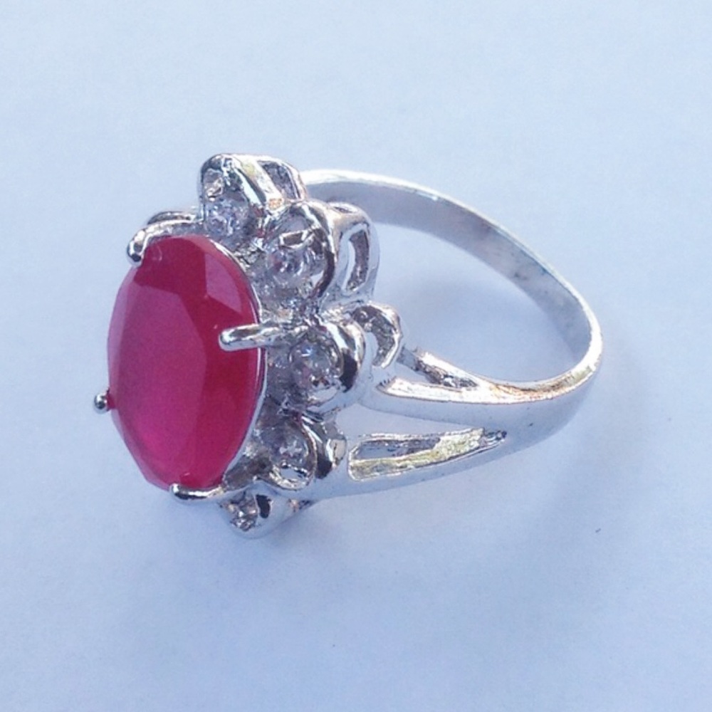 SS Rubine & Crystals Ring - Picture 2 of 3